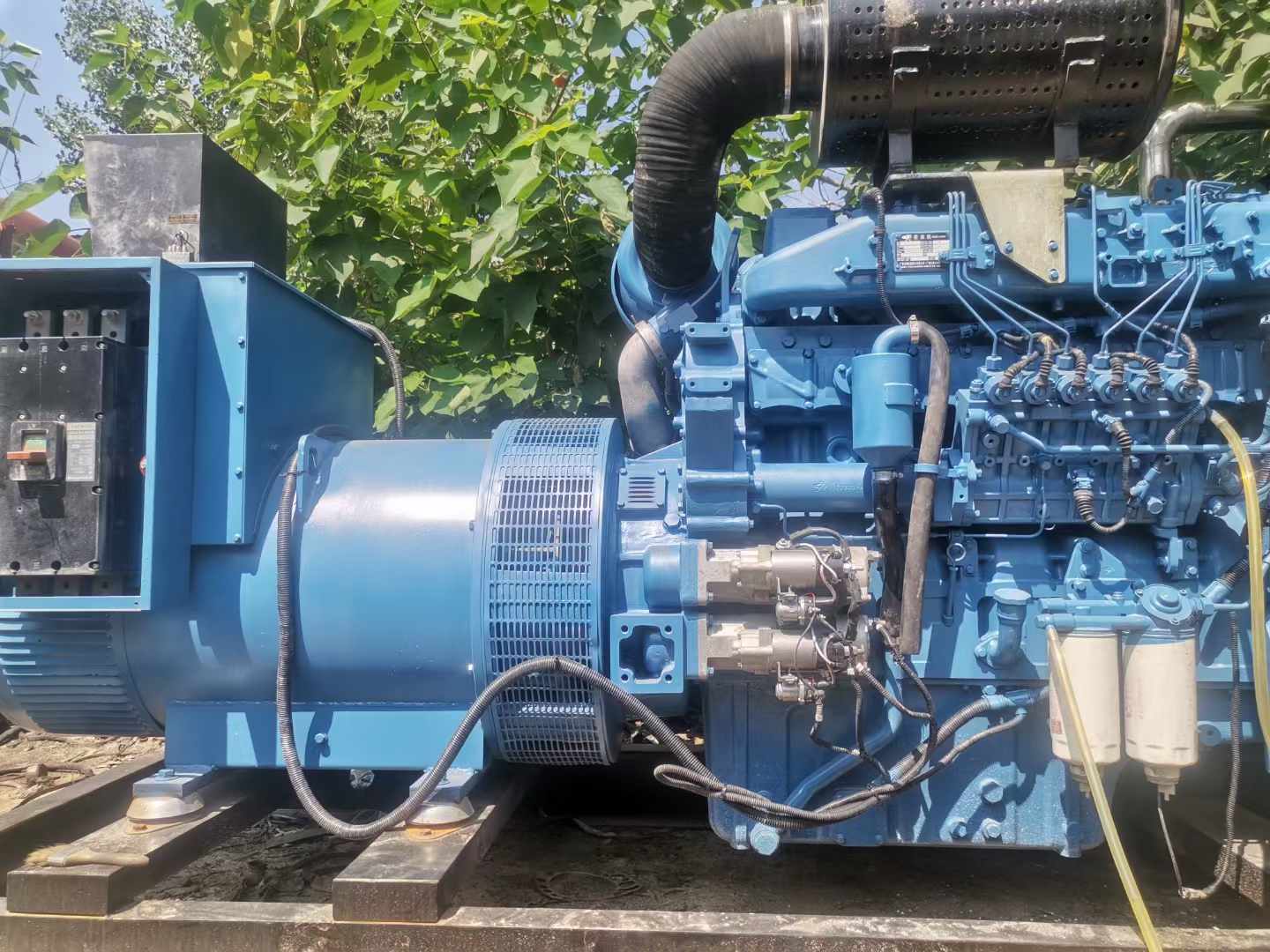贡嘎详细说明降低 800kW 柴油发电机输出电流波动的方法